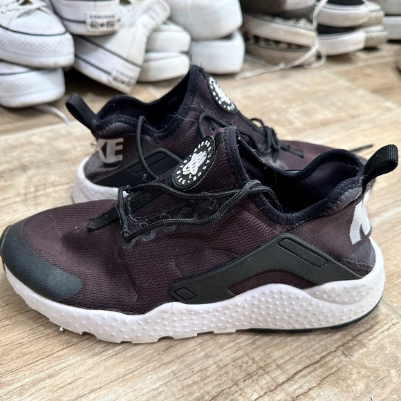 Nike Hurache - Picture 1 of 4